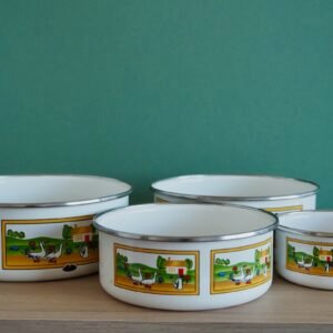 Lot de pots émaillés vintage motifs oies